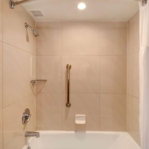 King Room Mobility Accessible Tub